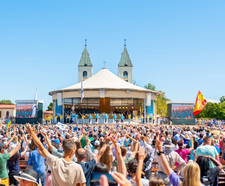 34-Festiwal-Mlodych-w-Medugorje-1-fot.-facebook-Media-MIR-Medjugorje-Pl-845×635